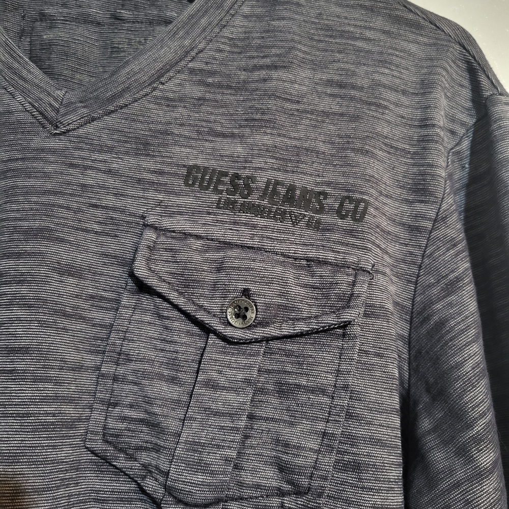 Guess Jeans Co. Gray V-Neck Long Sleeve Shirt - Picture 2 of 4